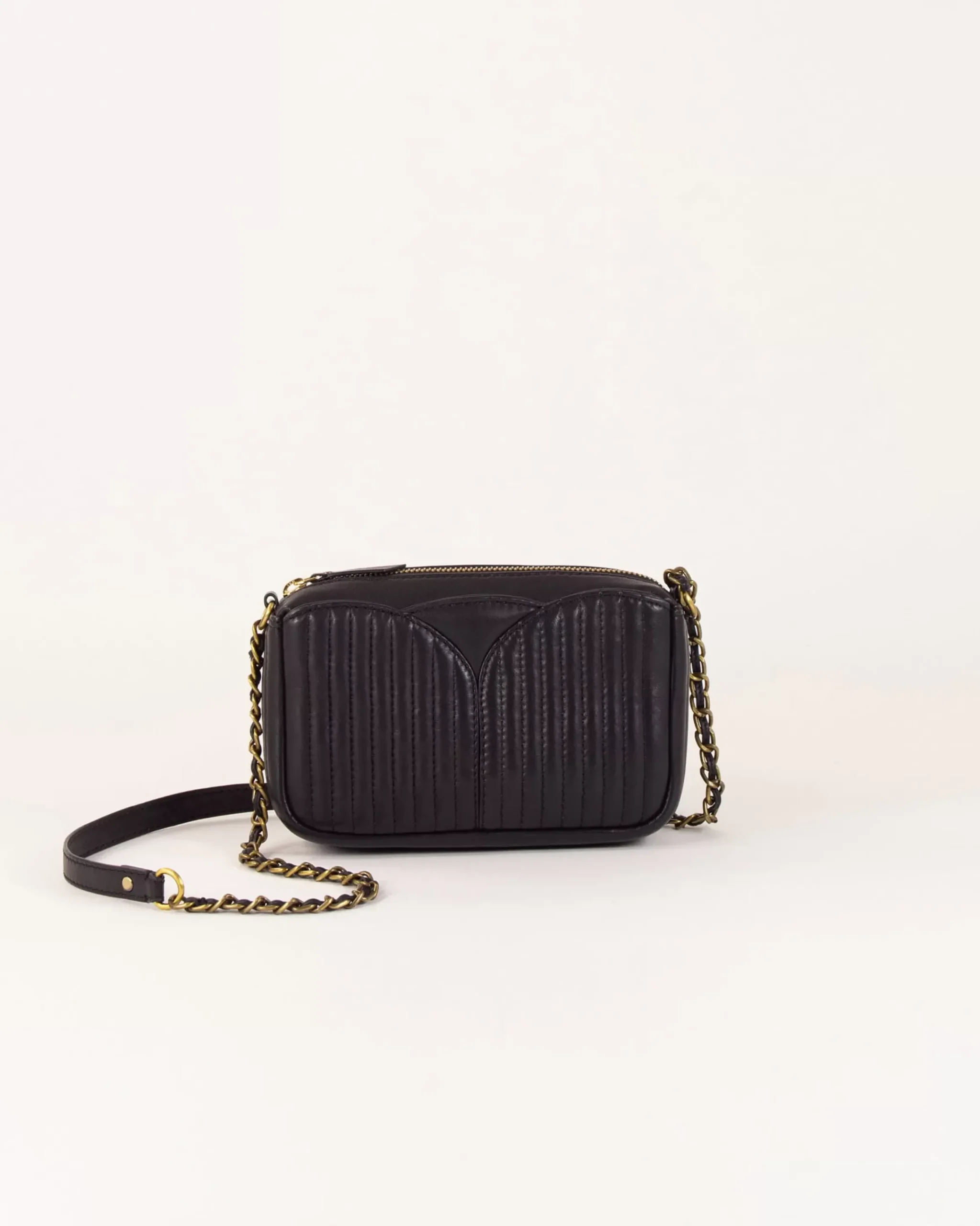 Sessùn Divinou leather